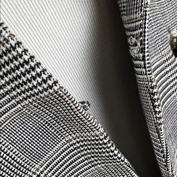 WHBM • Women's Gray Plaid Blazer - Picture 4 of 6